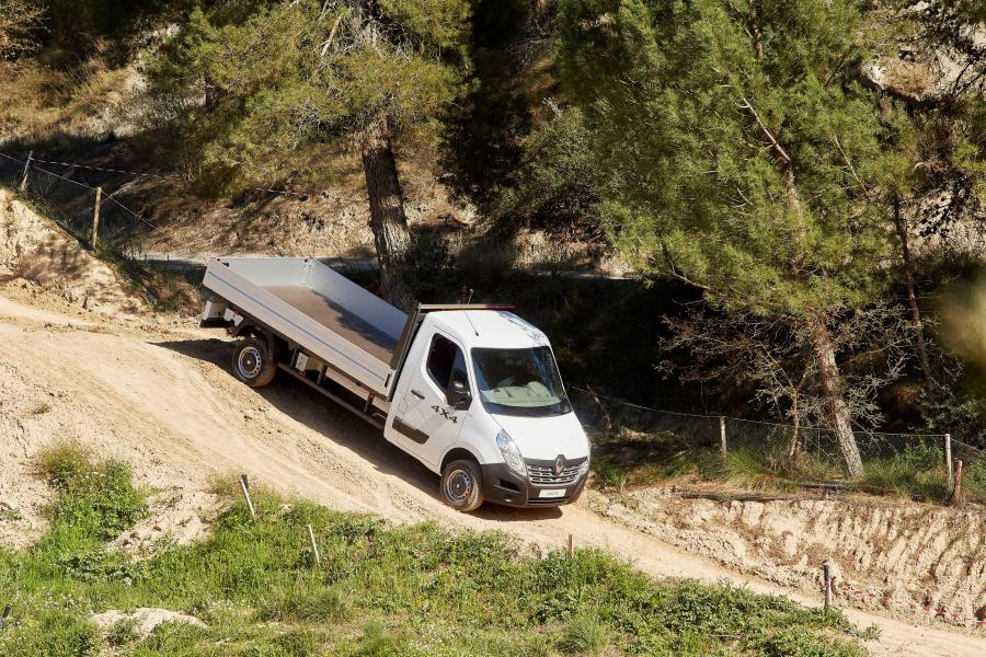  Renault Master 4x4 Pickup 2016 года  (фото 9 из 11)